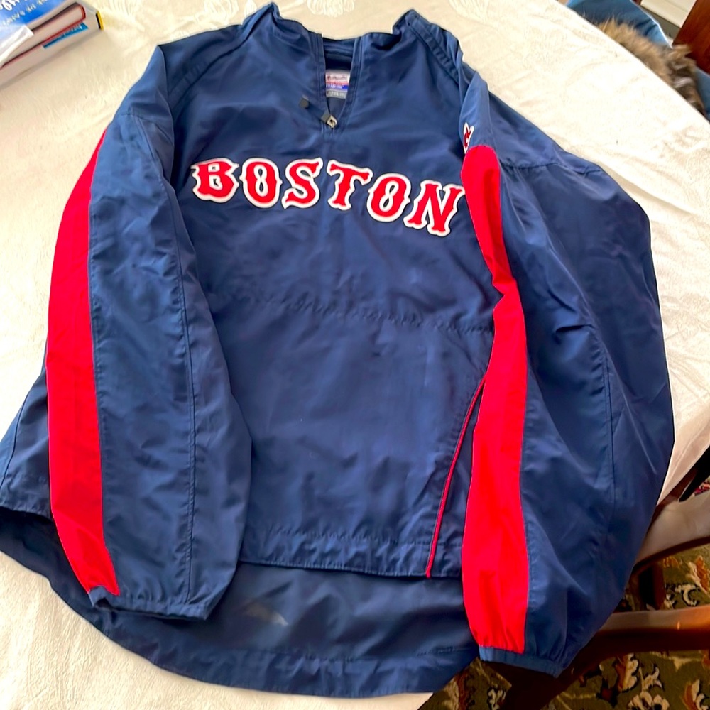 Majestic Boston Red Sox windbreaker jacket with zip-off sleeves to make a shirt.